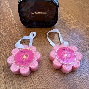 Spongelle Pink Flower Rose-Scented Exfoliating Set